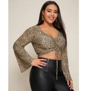 Plus Drawstring Front Bell
Sleeve Leopard Top